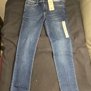 Uniqlo jeans brand new with tags price to sell